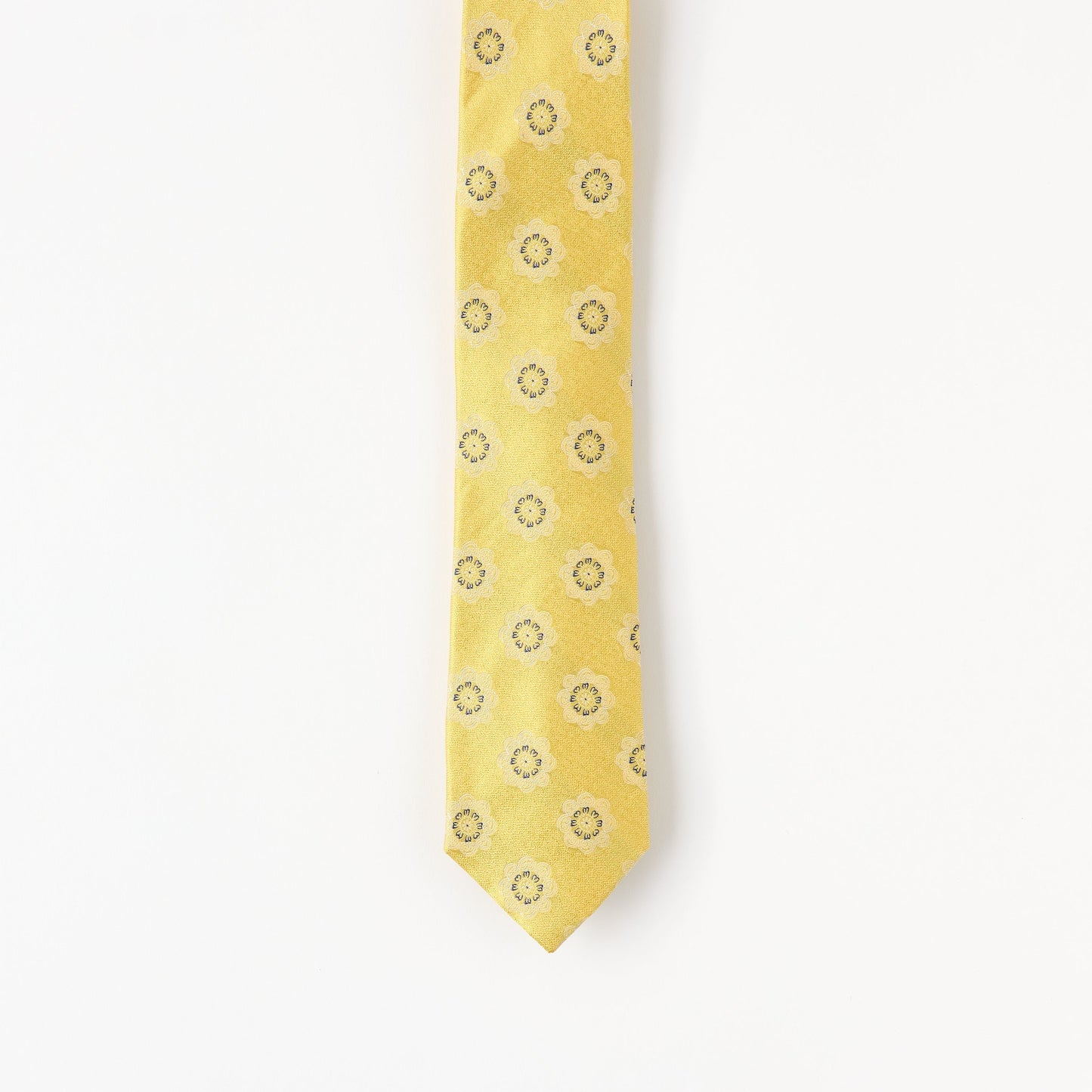 Henley Medallion Tie