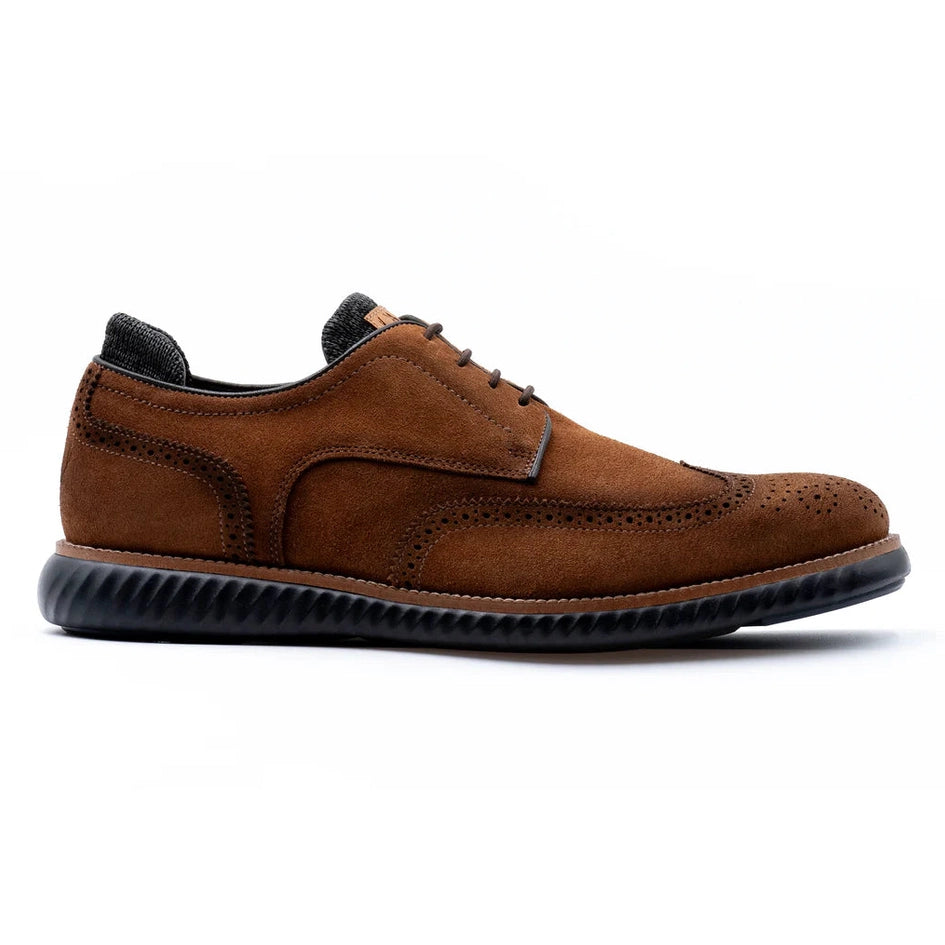 Countryaire Wingtip by Martin Dingman